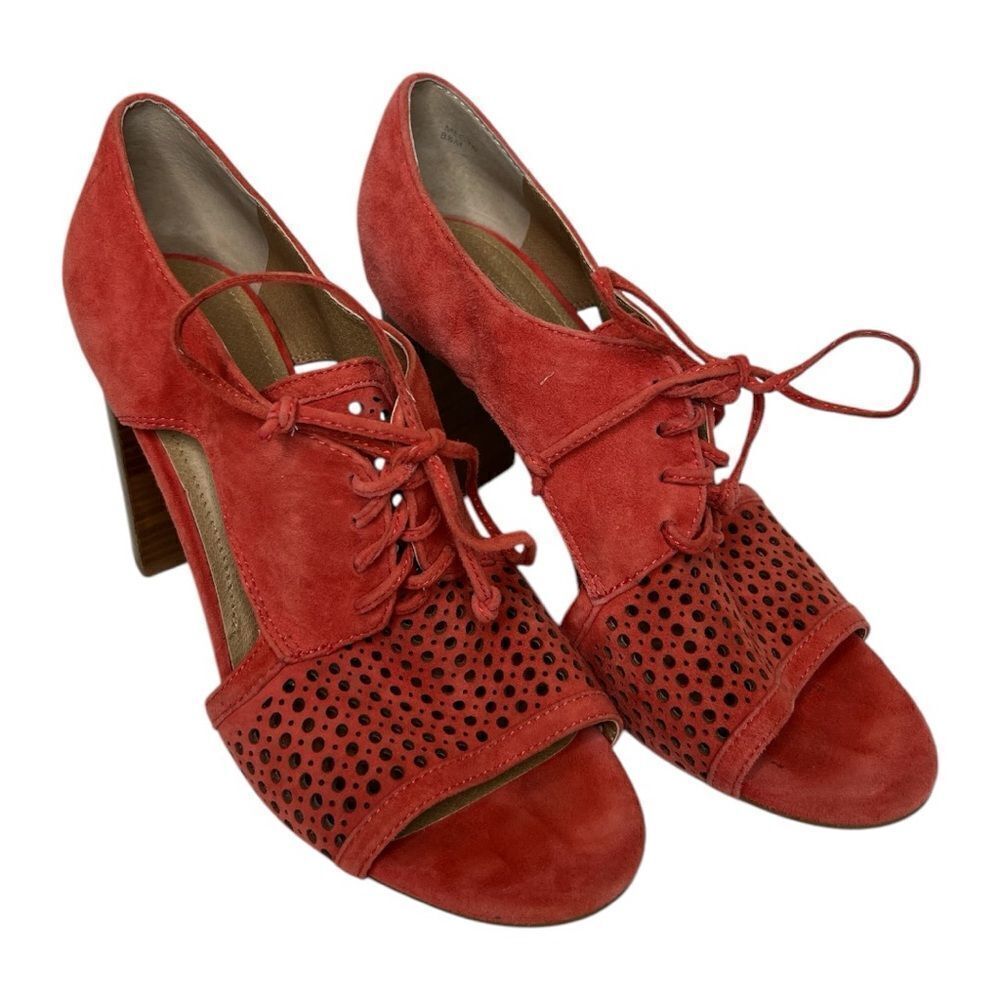 Tahari Megyn Coral Suede Peep Toe Laser Cut Heels Shoes Sz 8.5